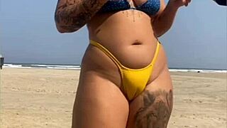 Hentai exhibitionists flashing and touching in anime style.