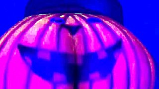 twerking that big ass on the pumpkin for fun