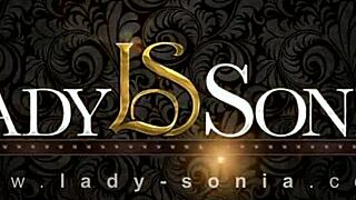 Nauti britti-MILF Lady Sonian kanssa pikkubikineissä JOI