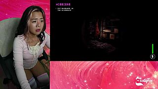 Frennis' exotiqfox in solo play in Chiku's hentai game