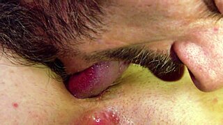 Intense Long Pissing On His Face