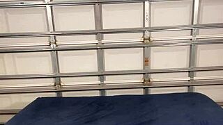 Pheonix Fellington Fucks Girl With Huge Cock