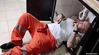 sex novice delivers his hot ass