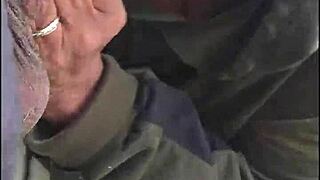 I Lick Her Pussy, She Sucks My Dick After Roadside Piss!