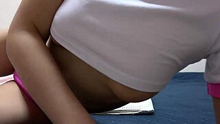 ayame nogi shows off tight cameltoe in gym socks!