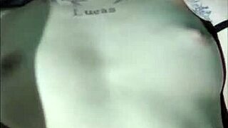 Caseritos cortitos - Skinny couple’s close-up homemade action surprises.