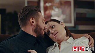 Sovereign Syre Sucks Husband's Boss Quinton James.