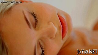 Teen Cutie Fingers Wet Pussy With Dildo In Solo Session