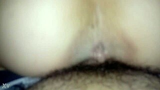 Esposa Sentando Até Babar A Buceta