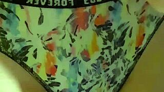 AprilBigAss Web Chat Content in Short 30-Second Clips