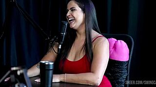 This compilation features Tiffany Rocha and Raphaela Savanah in a swing with domination and bdsm scenes.