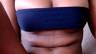 African beauty has intense sex and reaches orgasm