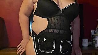 milf spreading her ass in sexy fishnets