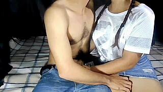 Don Gustavo, leave! Mom’s not home, please!