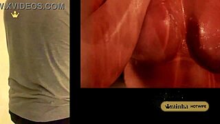 tomando aquele banho gostoso e provocando o fot�grafo