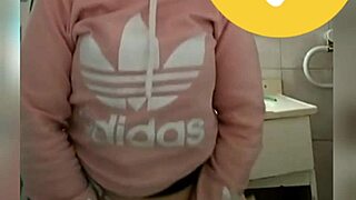 Showing off that Argentinian booty, so hot! 🔥