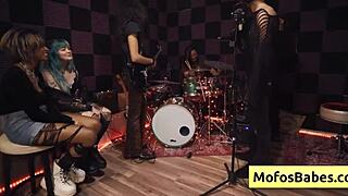 Natural Busty Teen Nia Bleu Loves Hot Cum on Face