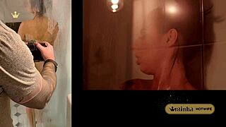 tomando aquele banho gostoso e provocando o fot�grafo