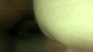 Sexy milf chick loves fucking hard 😍