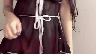 Dancing Beauty Shows Off Her Stunning Curves and Boobs