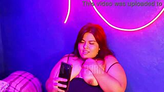 casada masturbates with another man on video call