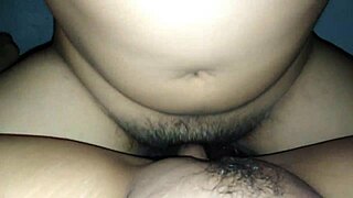 Chubby Filipina milf gets down and dirty with flair