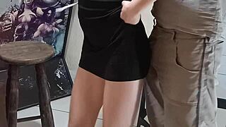 Casada gets licked and sucked by electrician at home