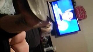 Wife Gives Bomb Footjob Cumshot