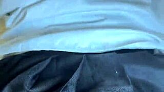 סטודנטית תאית בת 18 לוקחת קרימפיי מזר אחרי שיעור