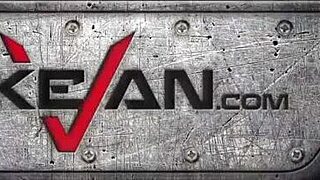 Oops, Takevan pokryje pičku blond učiteľky semenom počas obednej prestávky, tak divoké!