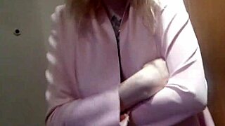 Blonde student gets mouth pissed by husband