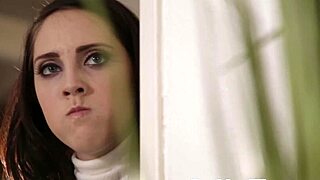 Lesbian Babe Feels Intense Pleasure Queening Her Girlfriend