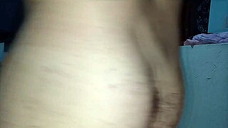 Experienced Girlfriend Sucks Cock with Natural Tits in Homemade Video