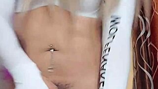 Hermosa Transsexual Blanca Nieves Crossdresses And Performs In Detailed Erotic Scene With Passionate Actions