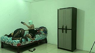 Housewives start therapy to soothe their sexual desires