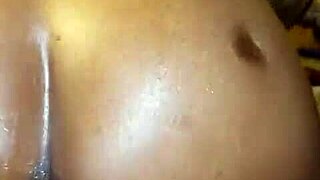 Sweet huge pussy lips ripped clothes for wet creampie!