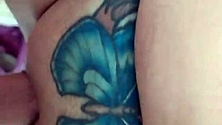 Putting the dick in the pussy with tattoos all over