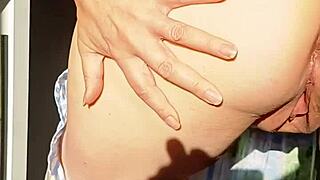 look at this mature's gaping asshole and pussy up close