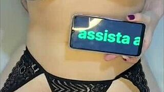 eu gemi tanto com ele metendo no meu cu de ladinho depois cavalguei e continuei metendo no meu rabo pov amador loira milf anal bruto