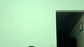 Brunette dances funk naked, showing off her curves