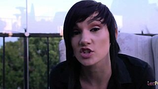 Tattooed Lesbians Dive Into Hot Sixty-Nine Action!
