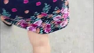 Stalking curvy mature in skirt on Lima streets