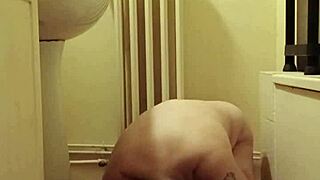 Wow, watch this homemade slut bound for toy play!