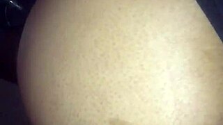 The fattest ass in philly gets a huge cumshot after anal creampie