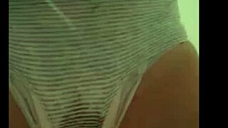 Wow, Diaper Girl Kayla in Wet Slideshow!