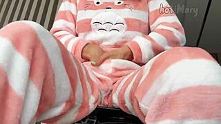 horny teen 18+ playing with pussy until she climaxes