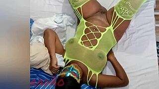 Safada Explodes in My Mouth During Carnival 2025! Intense Muff Diving Action!