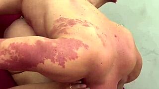 Brezilyalı Karı Kocası İçin Dar Kıçını Açıyor