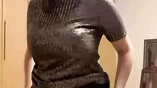 hot south african babe strips naked, masturbating her big ass pussy for sexy lesbian fans