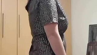 hot south african babe strips naked, masturbating her big ass pussy for sexy lesbian fans